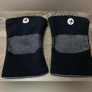 Hookgrip Knee Sleeves
